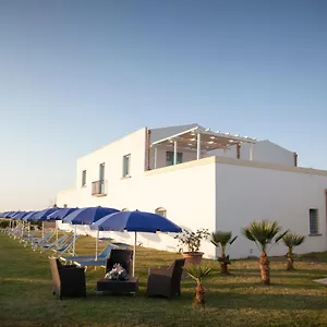 Relais Antiche Saline 4*, Torre Nubia Italië
